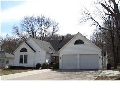 2nd image of 5427 Grand River Dr NE