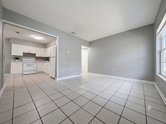 3rd image of 7704 N Taliaferro Ave