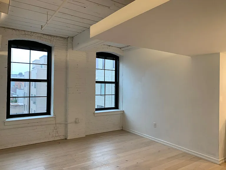 430 Fairmount — Photo 35