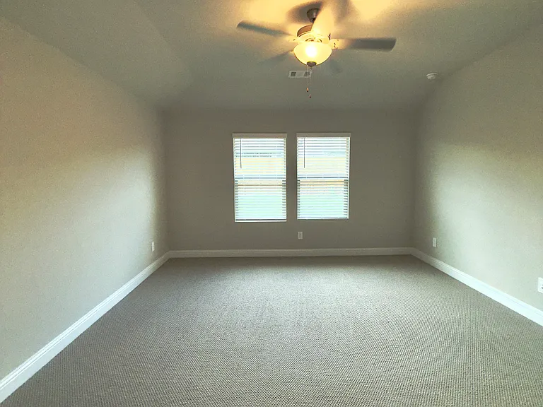 710 Martell Rd — Photo 17