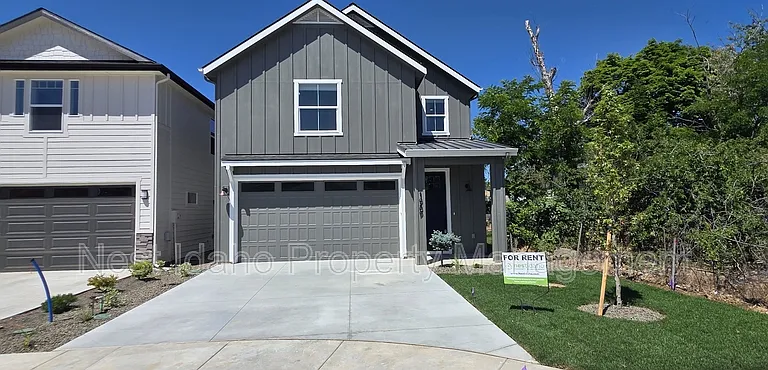 1939 N Danish Ln — Photo 1
