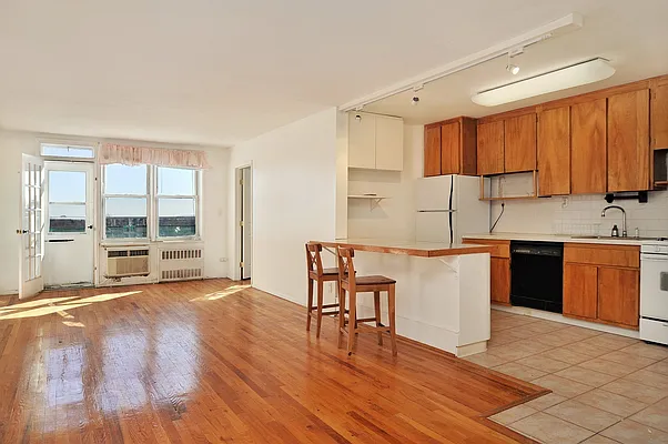 Sold by Corcoran | media 14