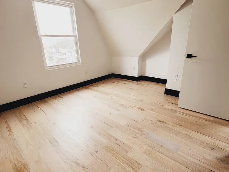 29 Claremont Ave #1A — Photo 3