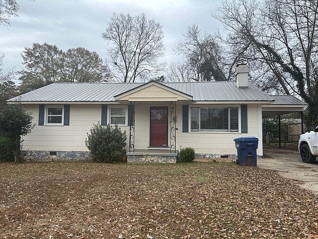 1st image of 385 Alicia Ave