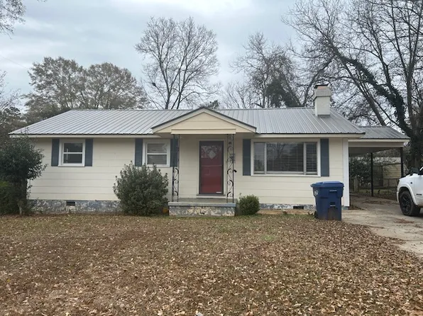 385 Alicia Ave, Talladega, AL 35160