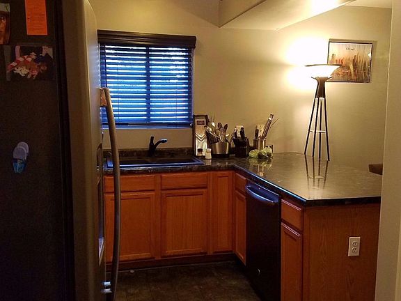 3rd image of 889 Beacon Dr