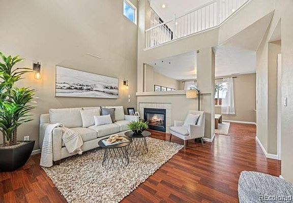 5th image of 440 Elizabeth Street