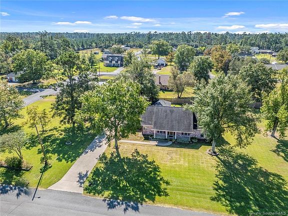 3rd image of 1411 Tanya Ln
