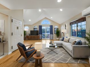 88-10 70th Rd FLOOR 2, Forest Hills, NY 11375