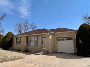 1213 W Beeson Rd, Dodge City, KS 67801