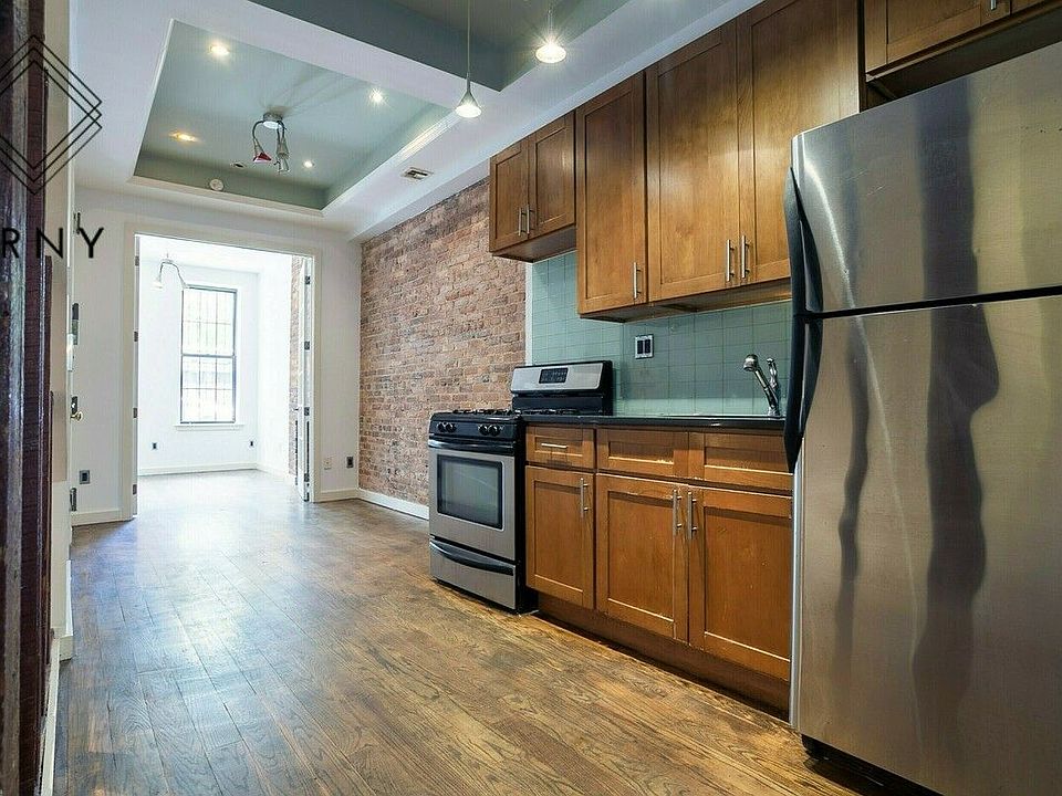 1st image of 743 Park Ave APT 1L