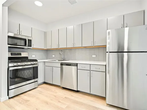 1731 Lacombe Avenue image 11 of 23