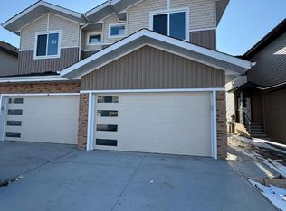 21 S Lavelle Close, Red Deer, AB T4R0V7