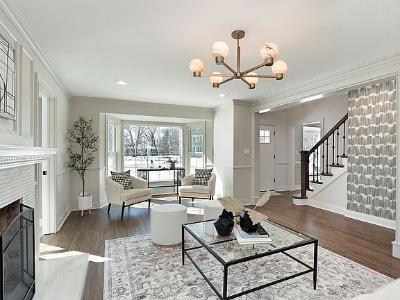 3rd image of 2348 Ash Ln
