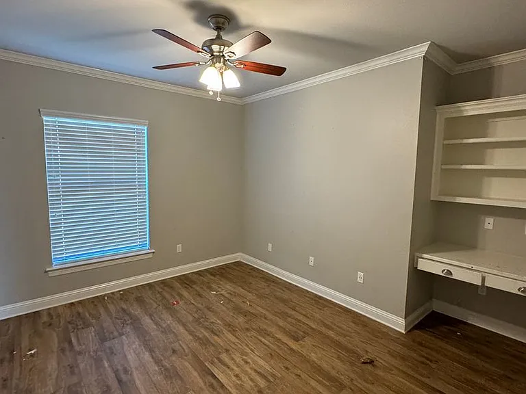 470 Long Acre Dr — Photo 13