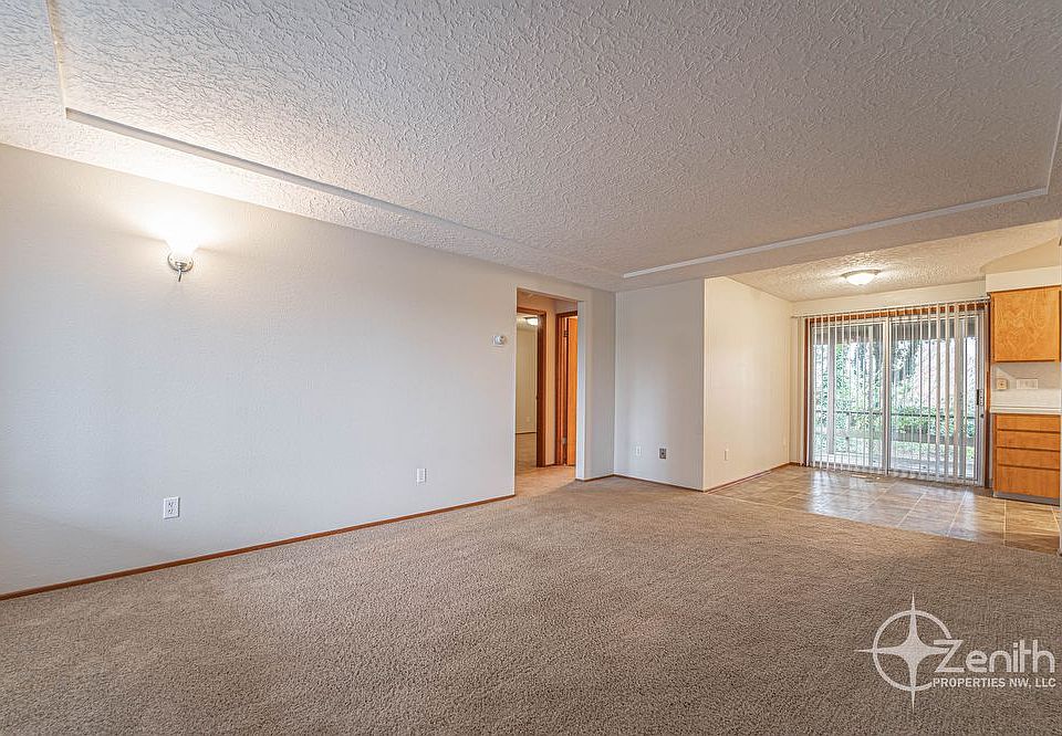 1st image of 5619 NE 119th St