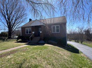 6 Virginia Dr, McKeesport, PA 15133