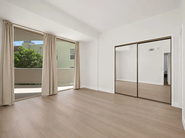 7250 Franklin Ave #507 — Photo 20