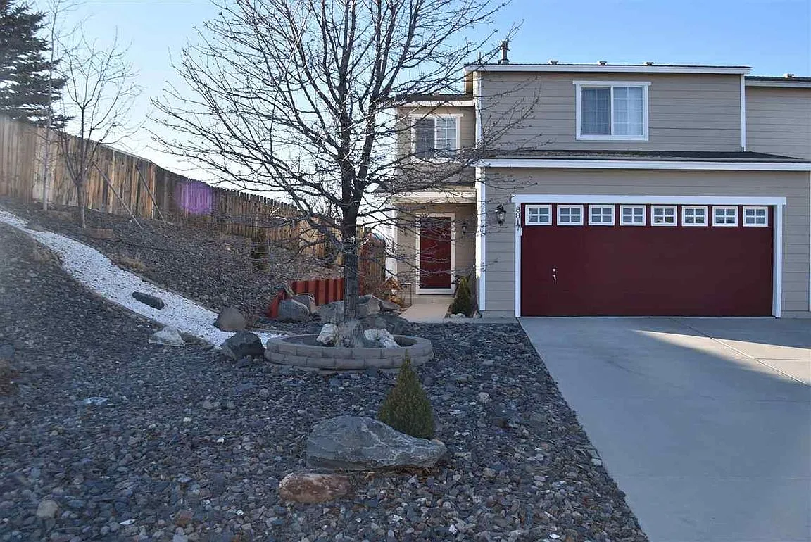 8817 Sunset Breeze Dr photo 1