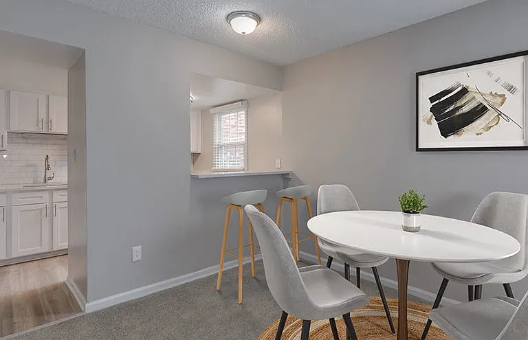 Sparrows Point Townhomes and Apartments — Photo 12