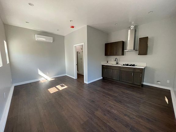 5th image of 4011 W 60th St