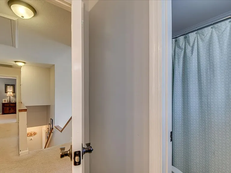 1156 Parkside Trl — Photo 8