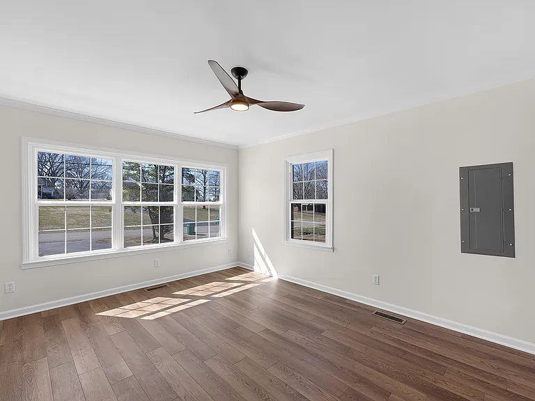 383 Mebanewood Dr — Photo 18