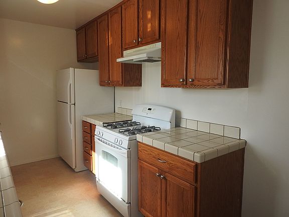 4th image of 4345 Mentone St APT F