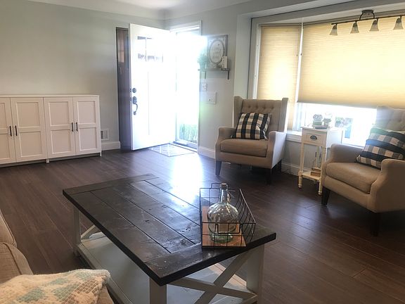 3rd image of 3498 Harwinton Ln