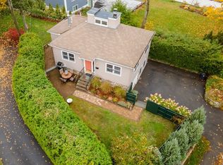 78 Springs Rd, Bedford, MA 01730