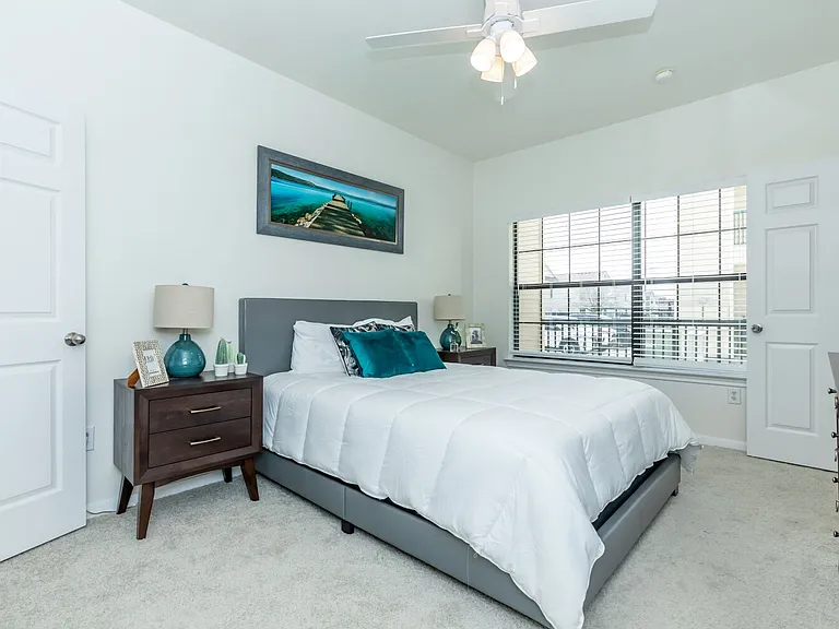 Gulf Breeze — Photo 12
