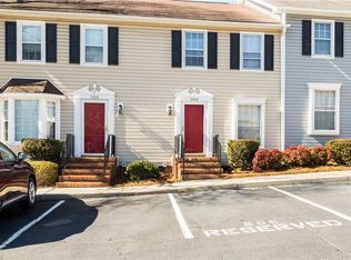 5660 C W Market St, Greensboro, NC 27409