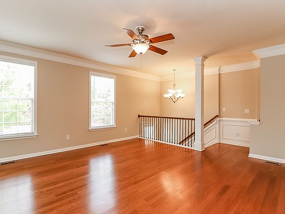4th image of 3442 Kiveton Dr