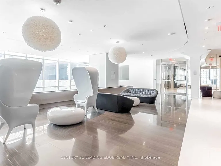 1 Bloor St E #3308 — Photo 41