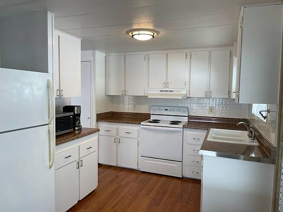 2nd image of 5145 E Bay Dr #257