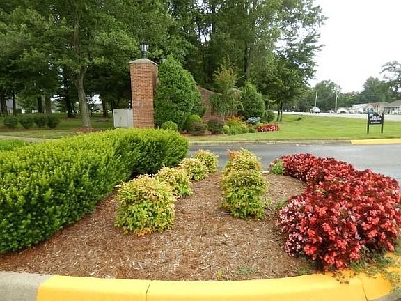 4th image of 6206 River Forest Dr
