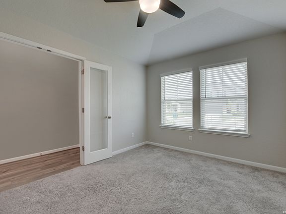 3rd image of 3008 Sonoma Blvd