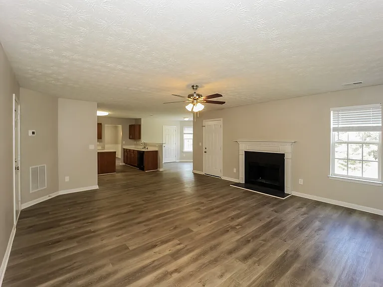 357 Cobblestone Ct — Photo 10