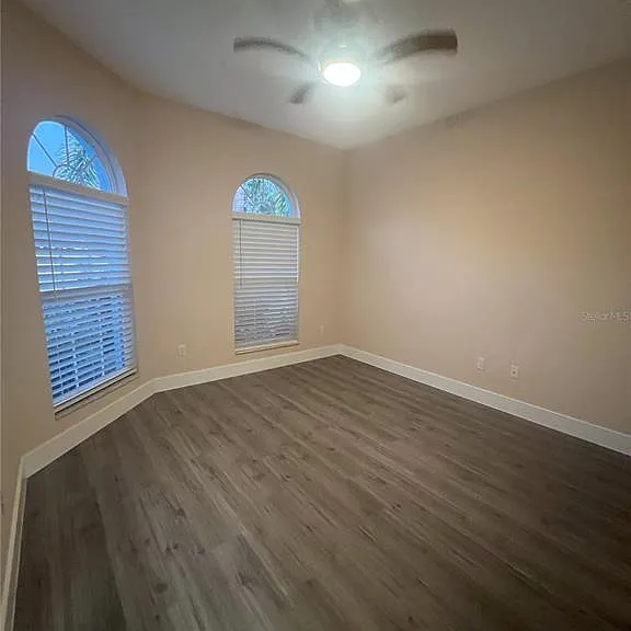 1066 Whitegate Ct — Photo 23