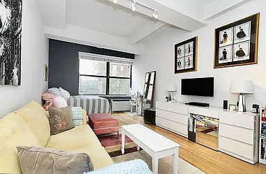 99 John Street, #903