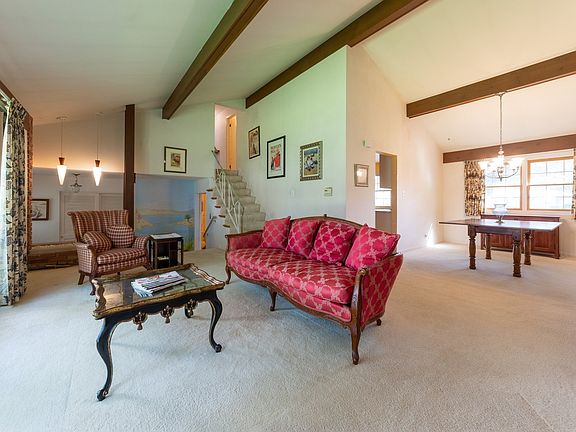 3rd image of 2035 E Mulberry Ln