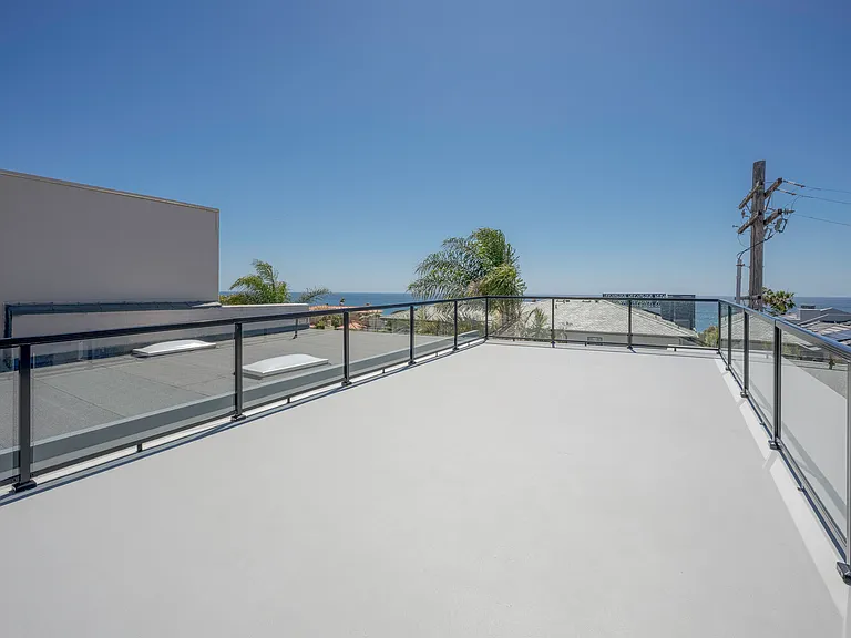 5752 La Jolla Blvd — Photo 9