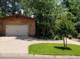 715 Pinewood Dr, Benton, AR 72019