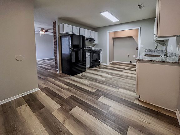 2nd image of 4418 W Acoma St #4418