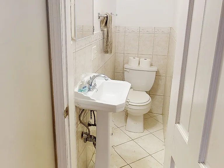 83 Windsor St #1X — Photo 13