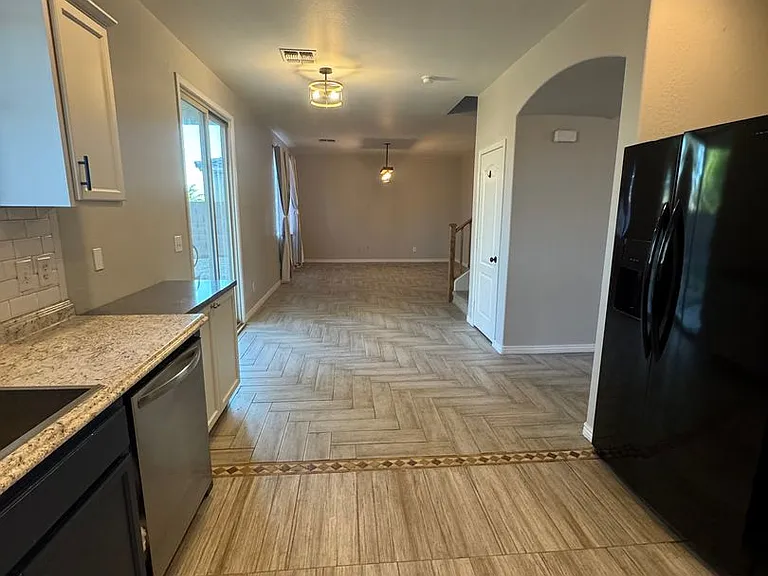 17637 W Molly Ln — Photo 23