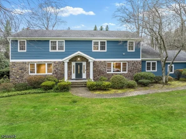 11 Berkshire Rd, Woodcliff Lake Boro, NJ 07677