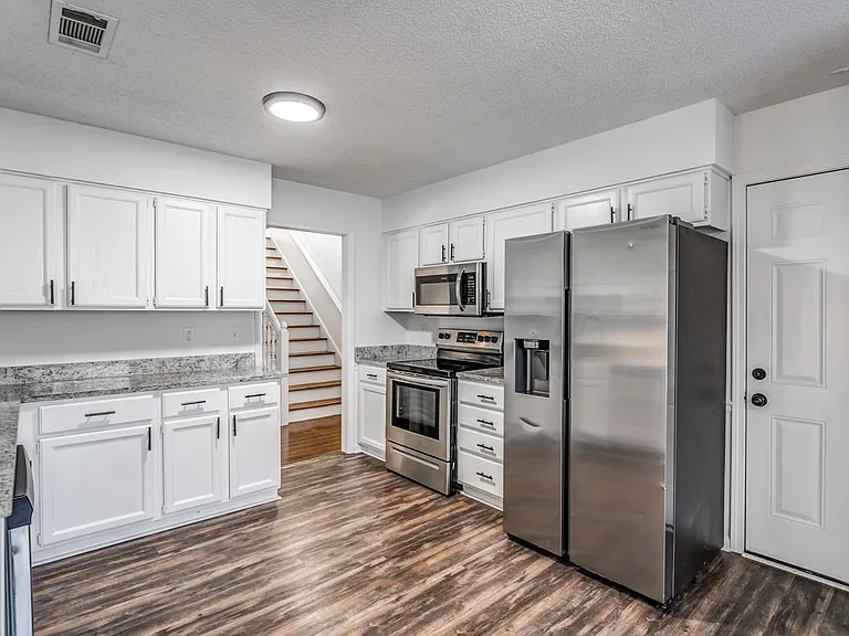 8483 Timber Creek Dr — Photo 14