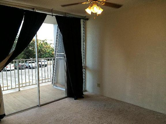 4th image of 98-099 Uao Pl APT 402