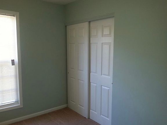 5th image of 128 Osmond Dr